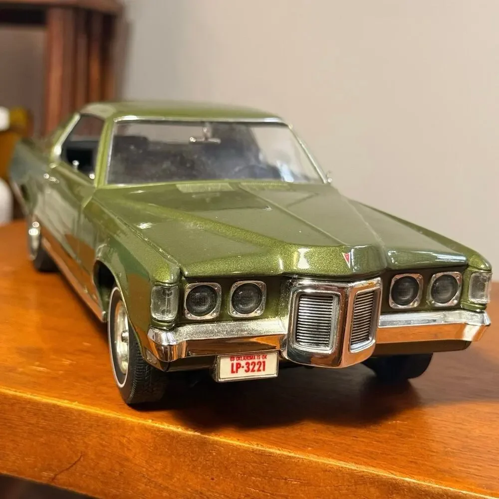 Ertl 1969 Pontiac Grand Prix SJ 428 Verdaro Green 1/18 Diecast As Is